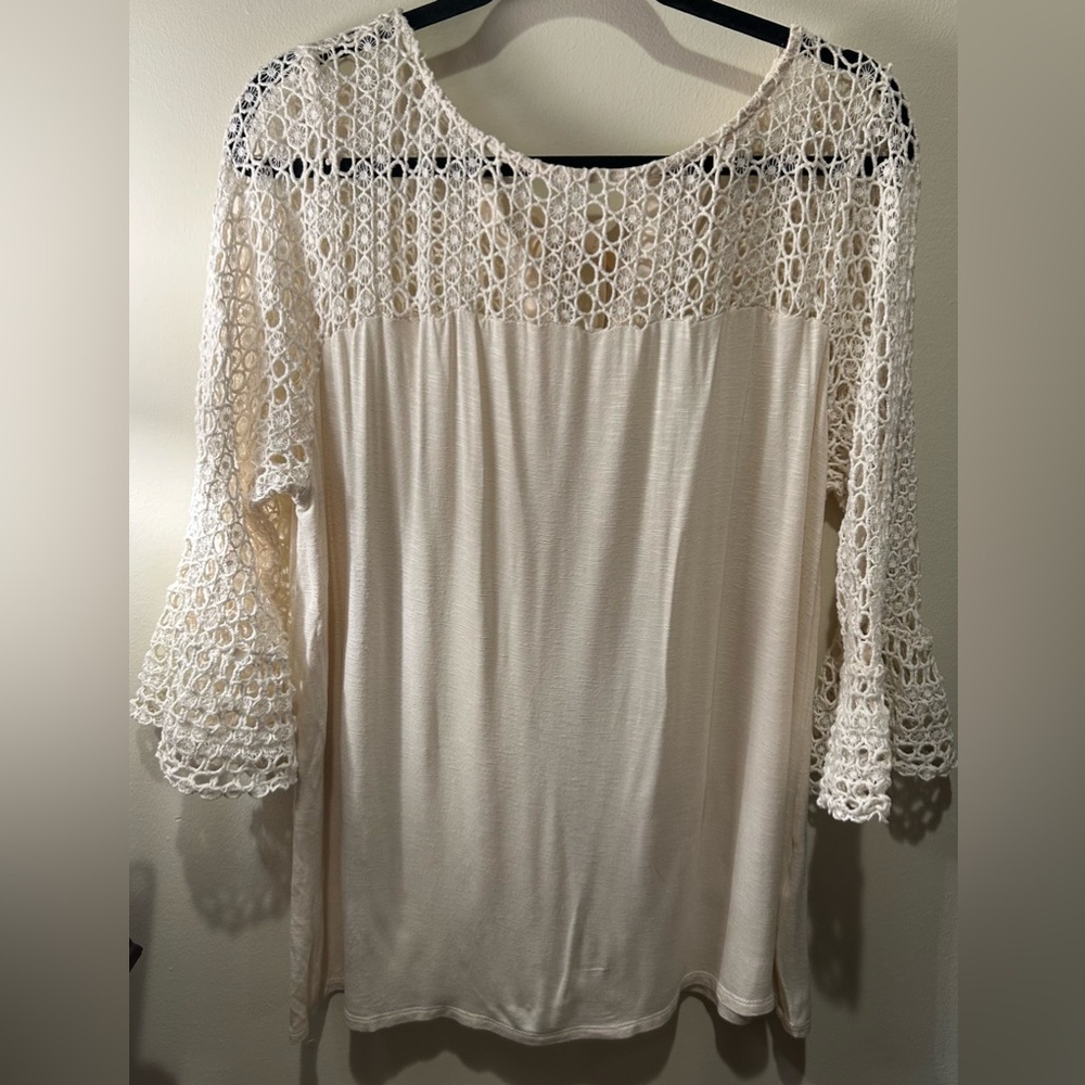 Adiva Ivory Crochet Lace Blouse